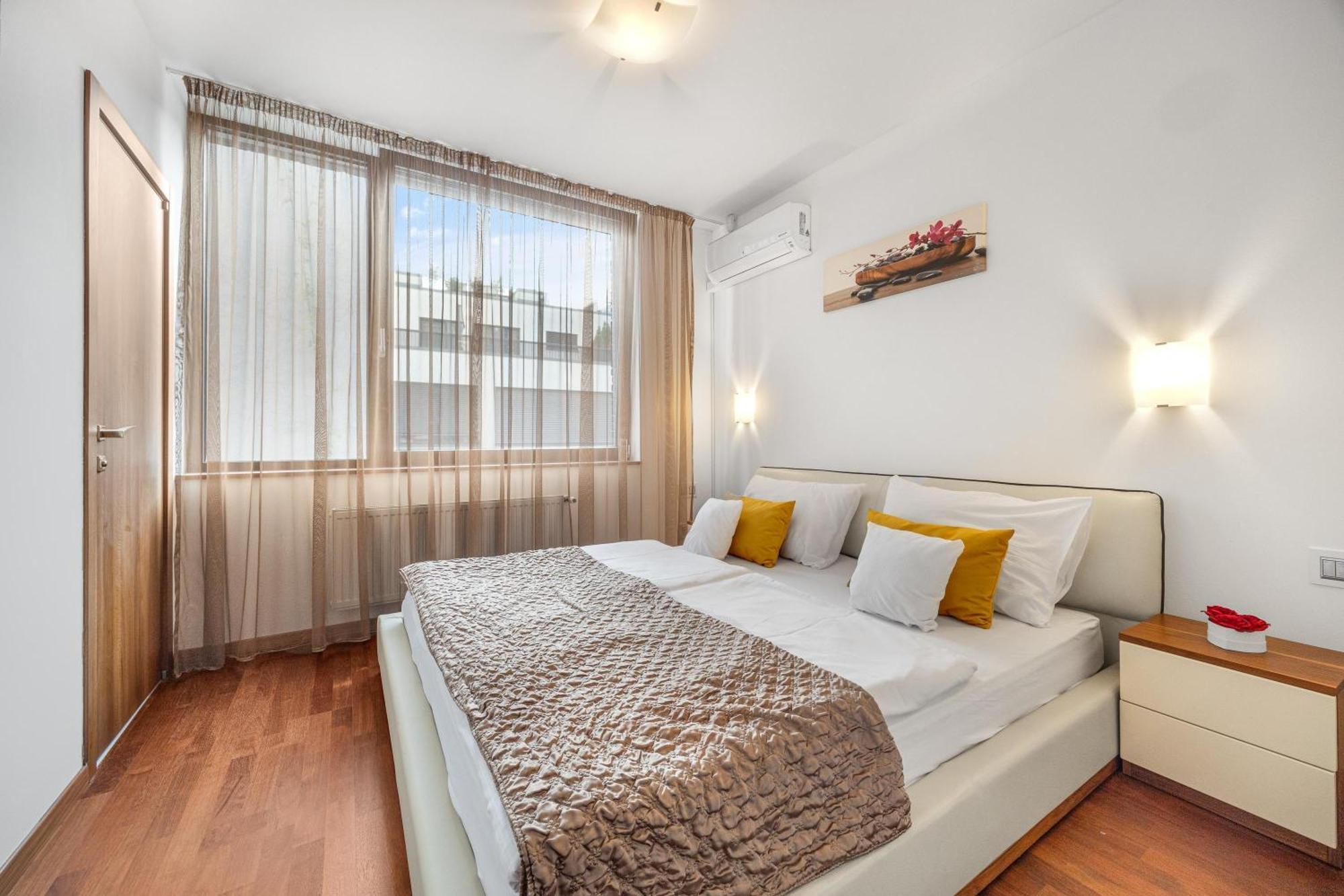 Revon Business Apartment 50 Dunajska Bratislava Exterior foto